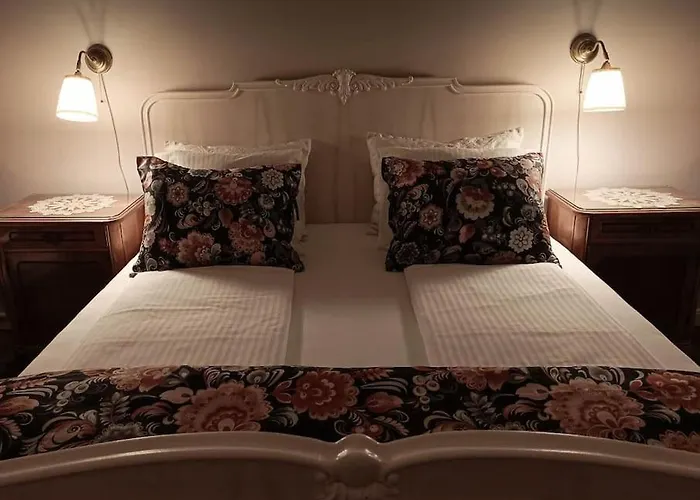 Self Check In, Wi-fi, Ac