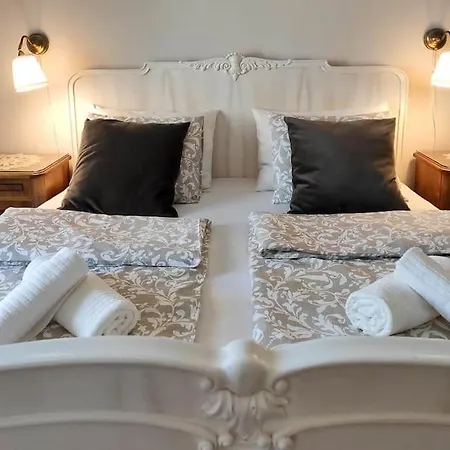 Self Check In, Wi-fi, Ac