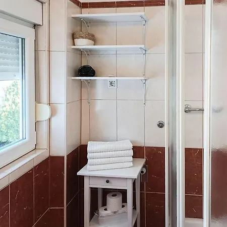 Apartman Self Check In, Wi-fi, Ac Pula